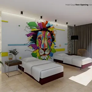 lloret-club-hotel-goya.topcostabravahotels.com/